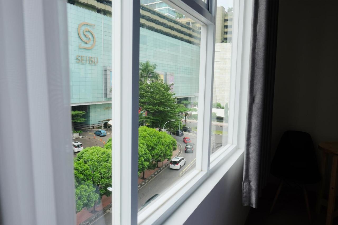 Grand Thamrin Hotel Jakarta Exterior photo