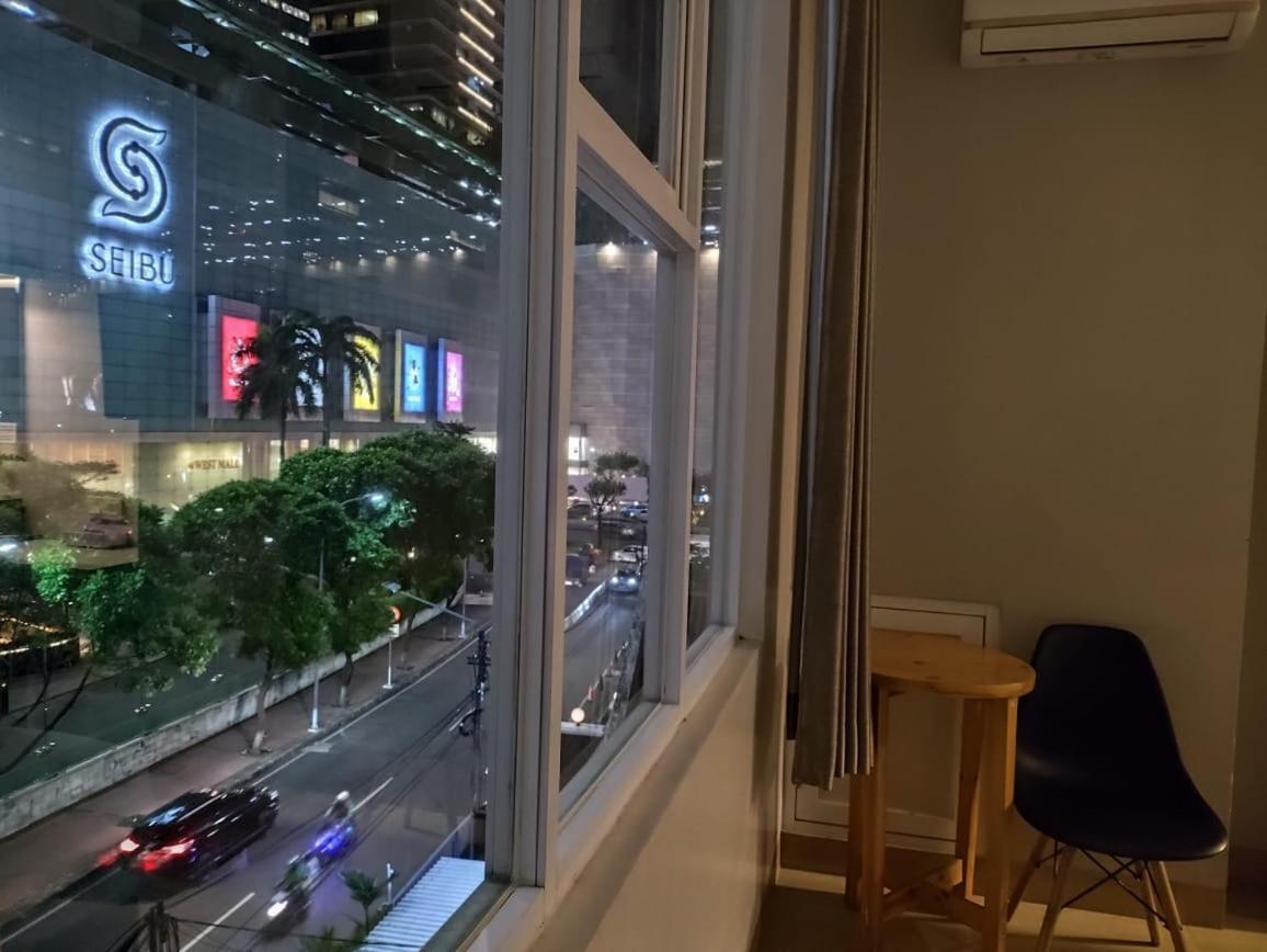 Grand Thamrin Hotel Jakarta Exterior photo