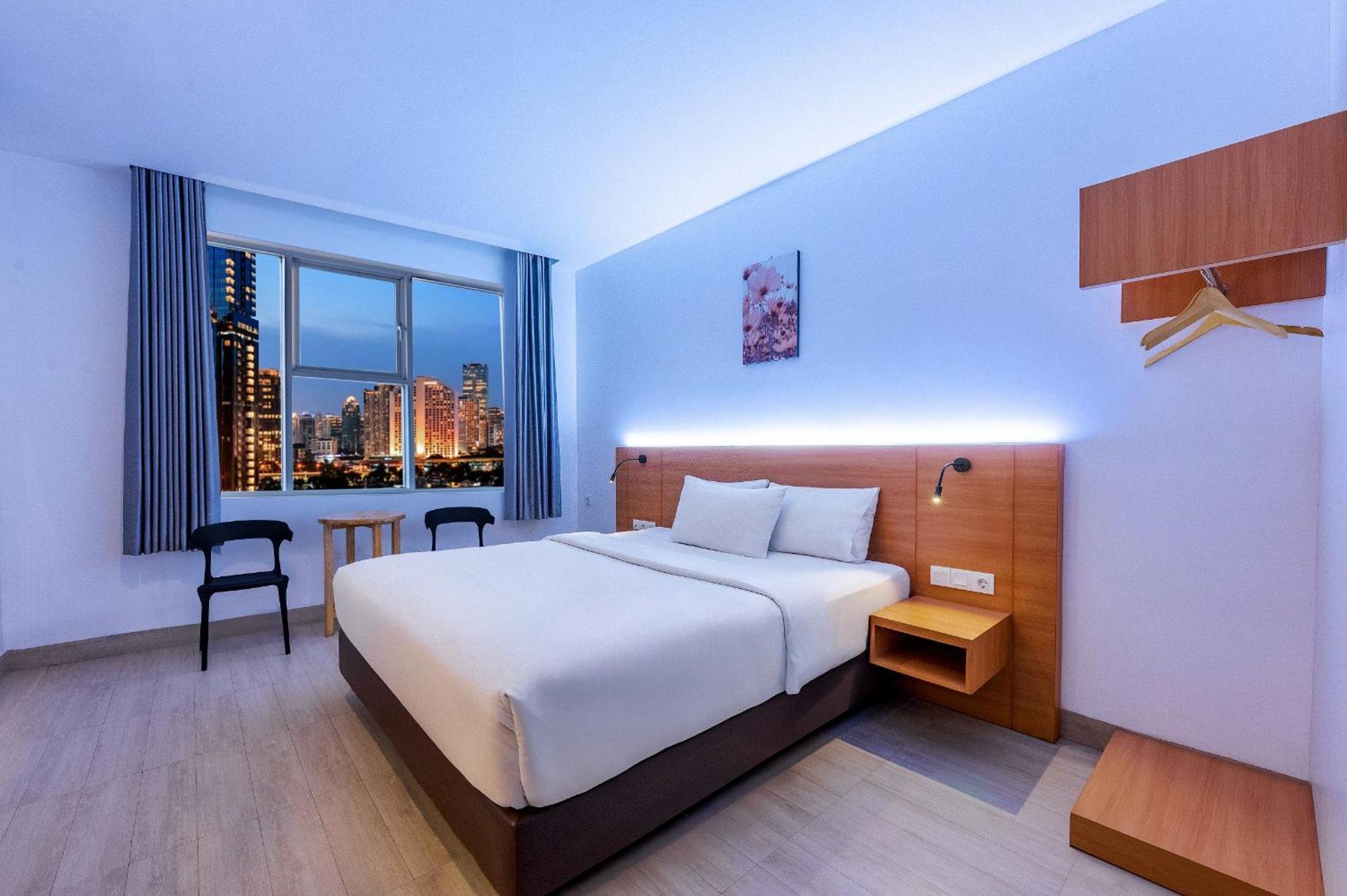 Grand Thamrin Hotel Jakarta Exterior photo